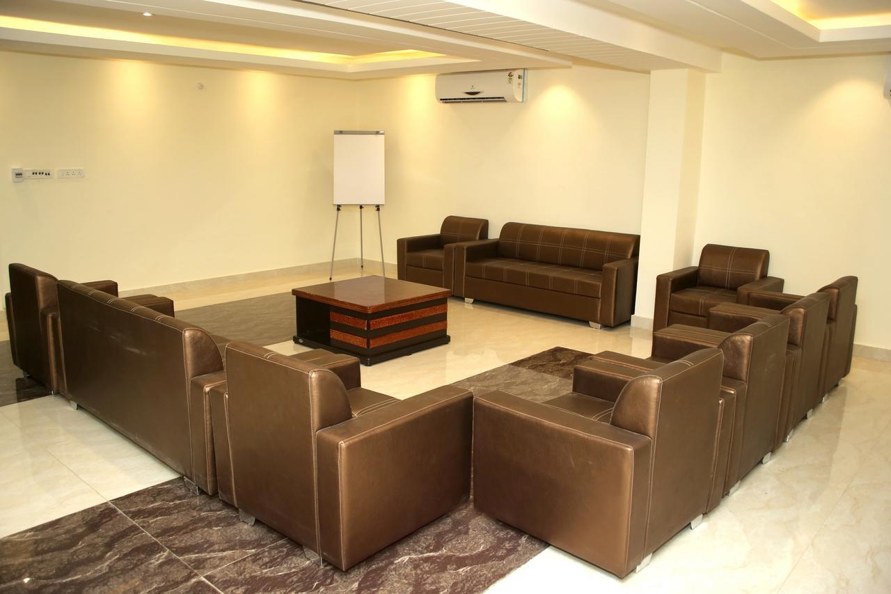 Hotel Lavanya Palace Ratlam Екстер'єр фото